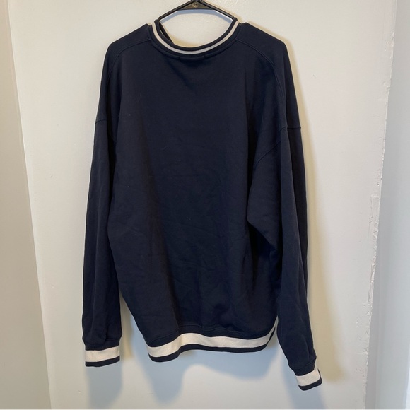 Brandy Melville navy blue and cream v‎ neck crewneck sweatshirt women’s - Picture 2 of 2